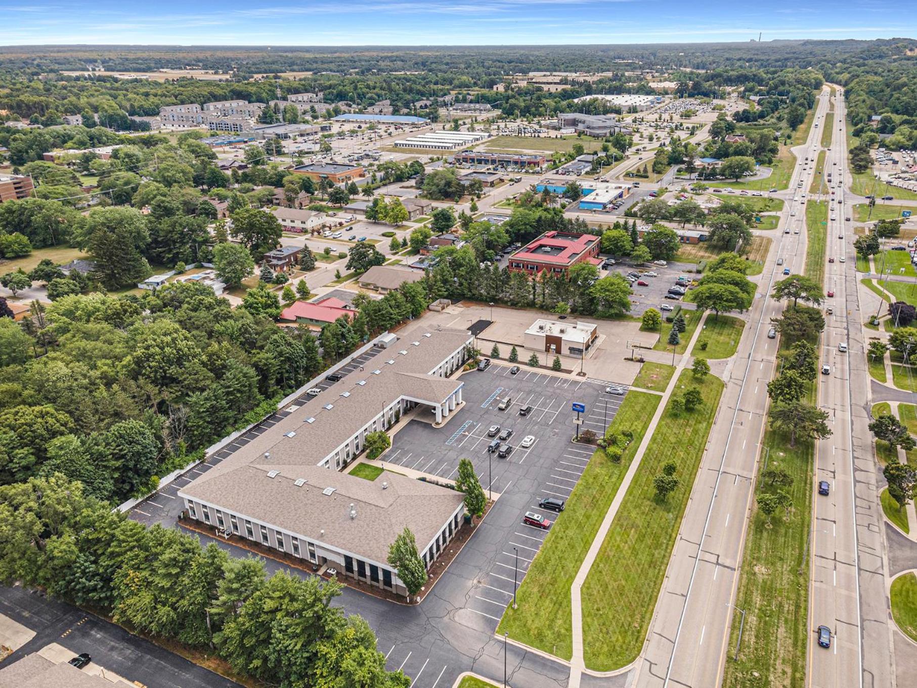 Baymont By Wyndham Grand Haven Motel Exterior photo